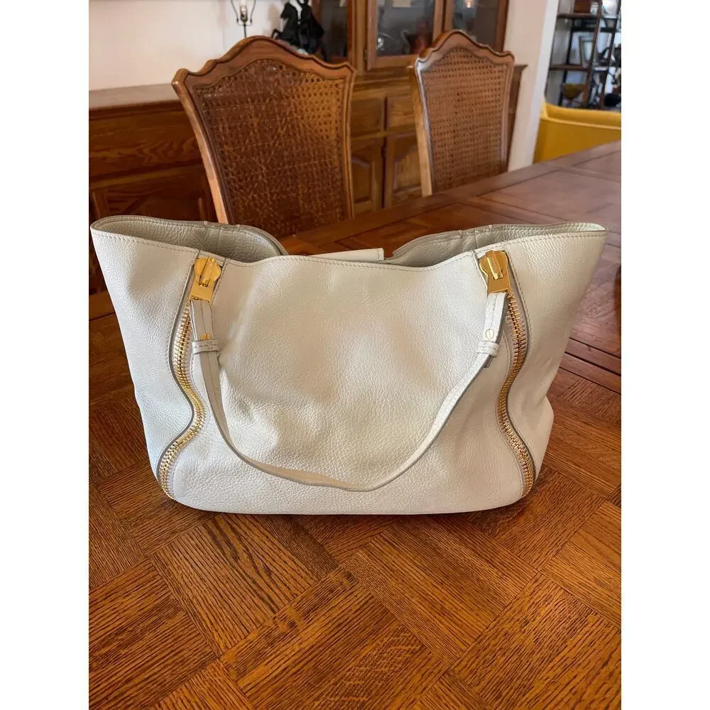Tom Ford Sedgwick Xipper bag pebbled cream leather